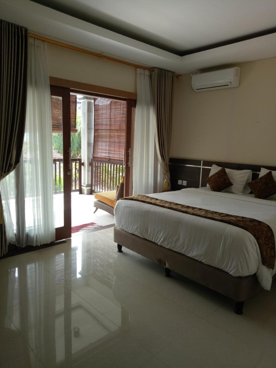 The Surya Kuta Villa Eksteriør bilde
